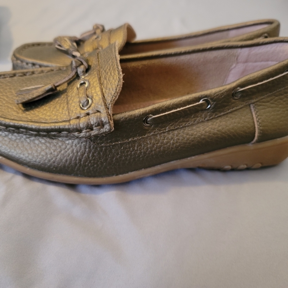 Gold Moccasins with Classic Tassel Design